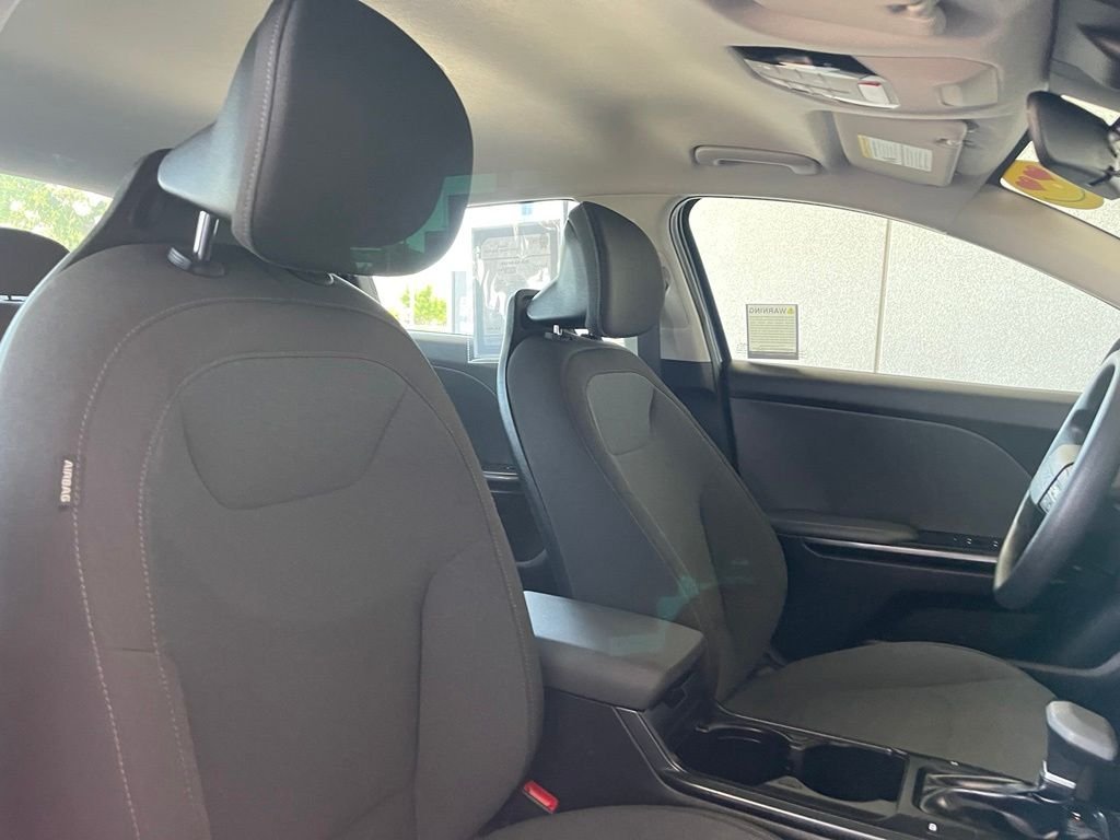 Used 2025 Blue Kia LXS image 18