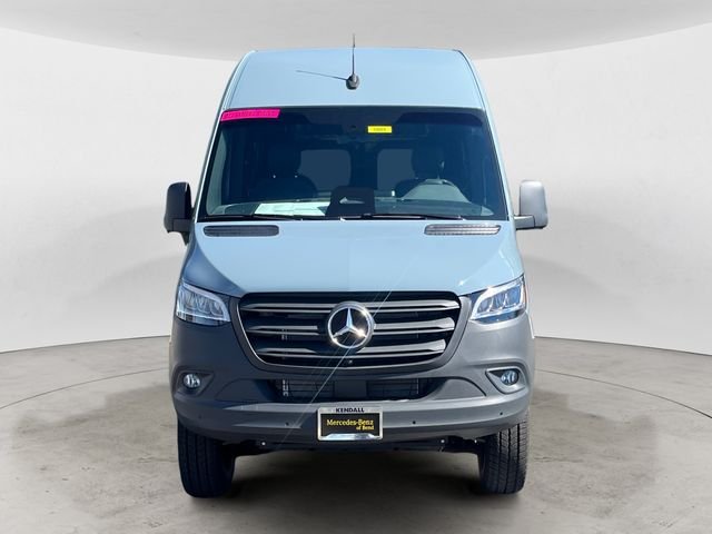 New 2026  Mercedes-Benz Cargo 144 WB image 8