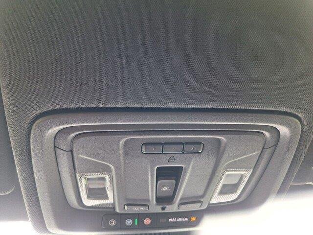 Used 2023 WHITE GMC AT4 image 20