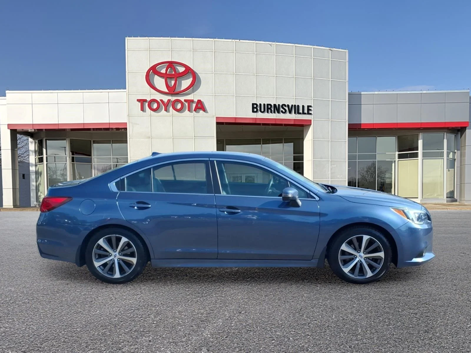 Used 2017 Blue Subaru 2.5i image 2
