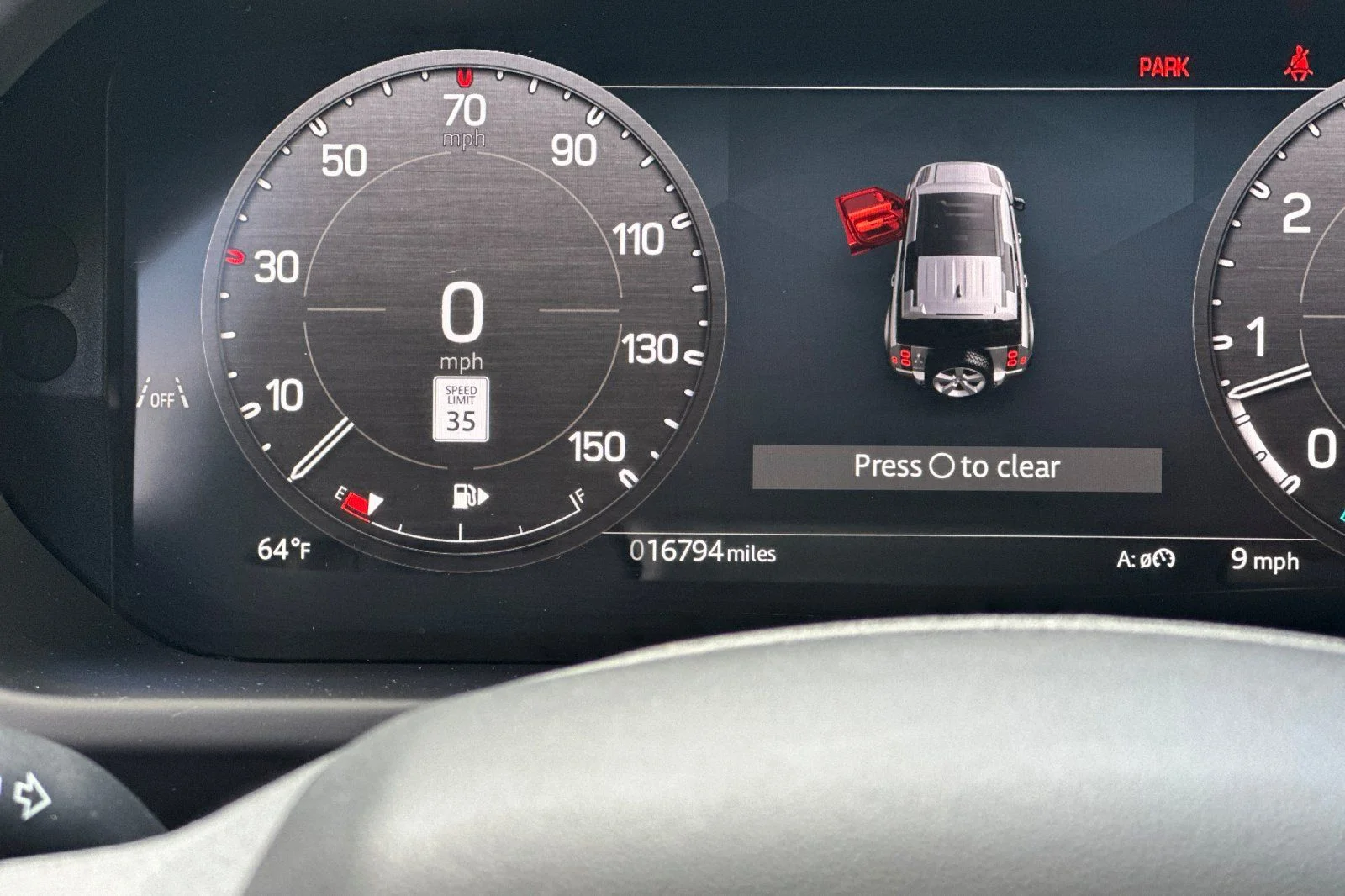 Used 2025  Land Rover S image 33