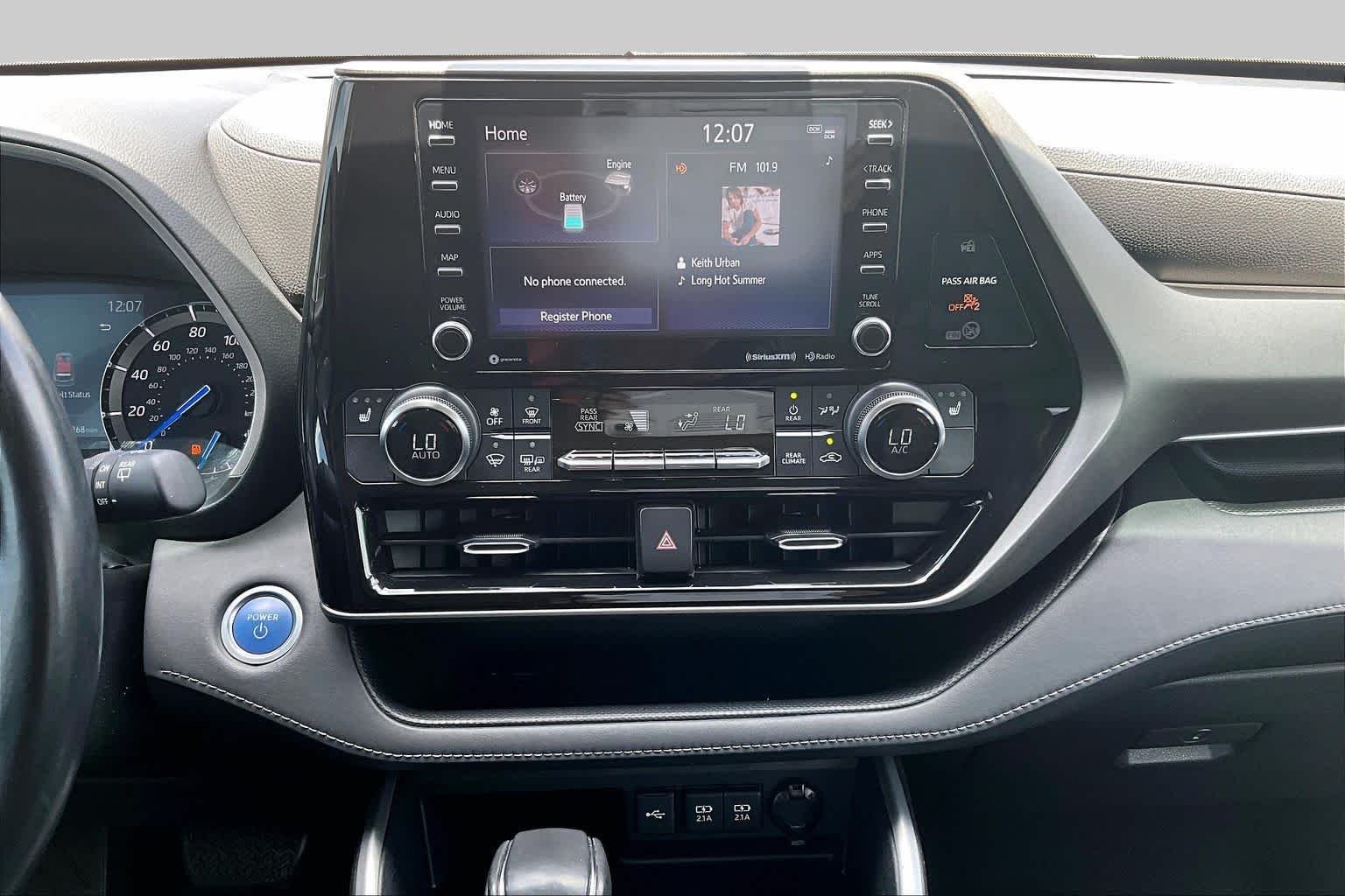Used 2021 Celestial Silver Metallic Toyota Hybrid XLE image 7