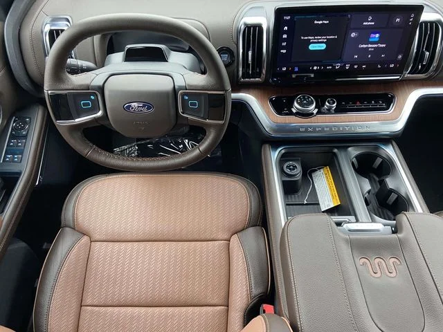New 2026 Agate Black Metallic Ford King Ranch image 9