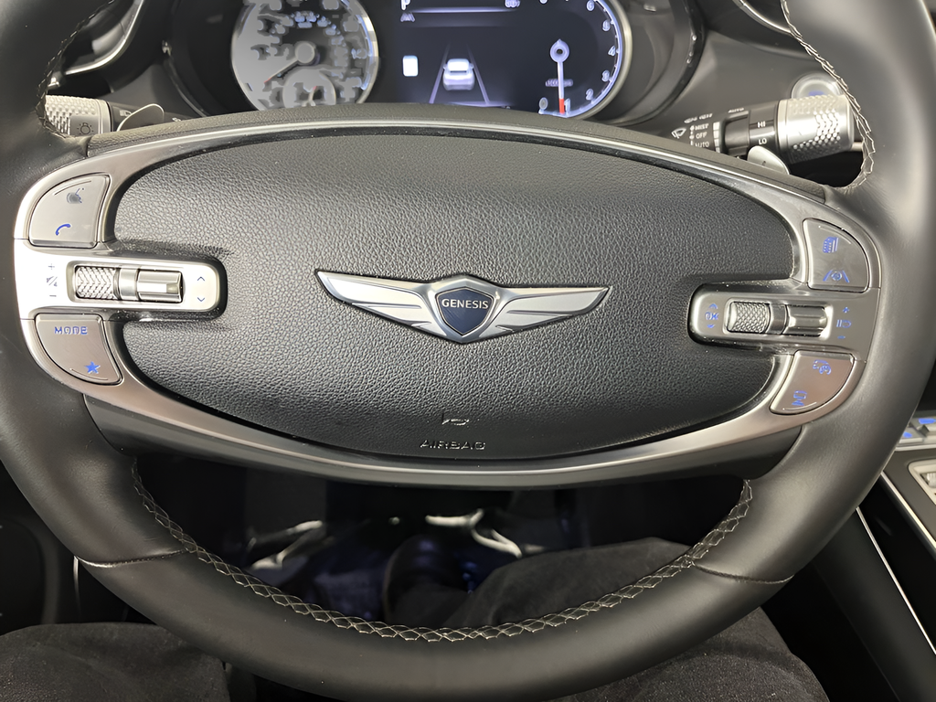 2025 GENESIS GV70 Standard - Photo 20