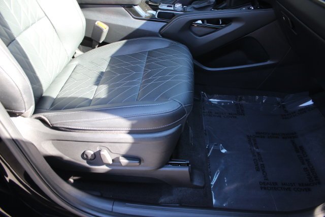 Used 2025 Black Kia EX X-Line image 36