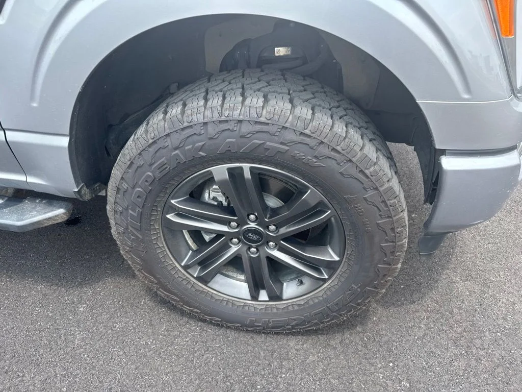Used 2022 Silver Ford XLT image 18