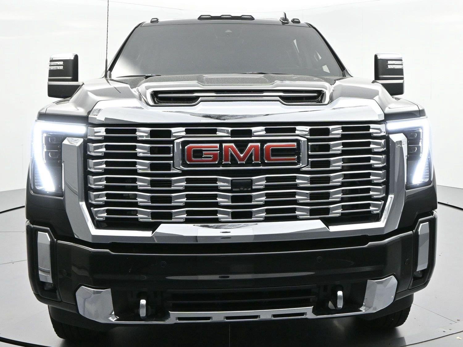 Used 2024 Onyx Black GMC Denali image 7