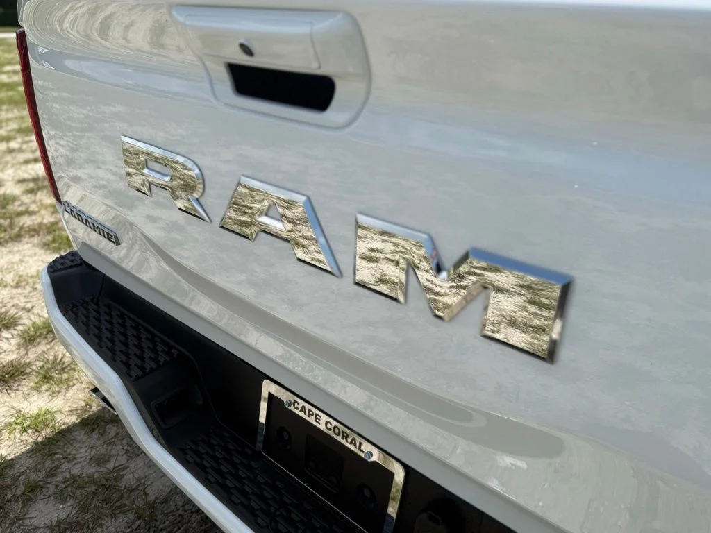 New 2026 Bright White Clear-Coat Exterior Paint RAM Laramie image 34