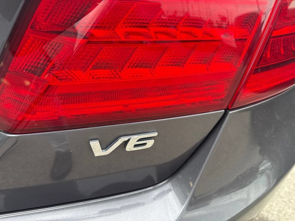 Used 2015  Honda EX-L image 6