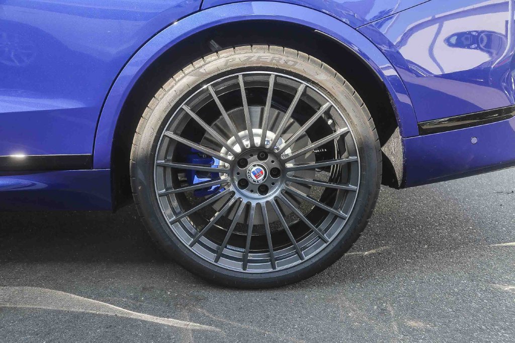 2026 BMW X7 ALPINA XB7 - Photo 8