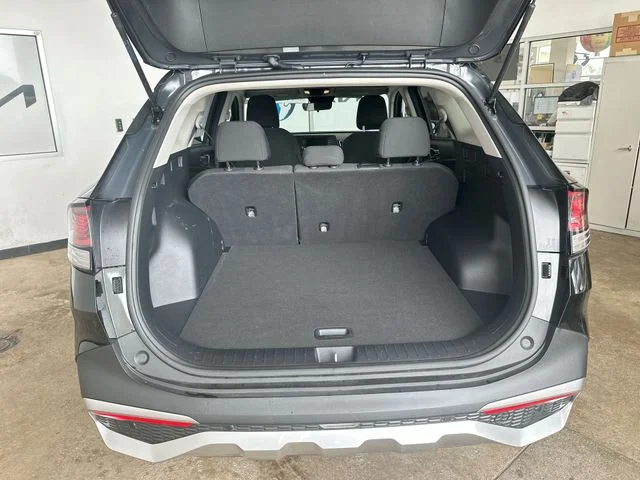 Certified Used 2025 Black Kia LX image 21