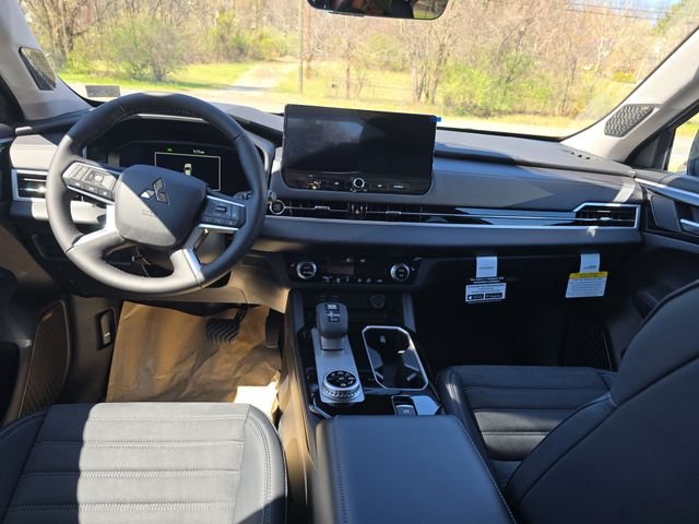 2026 Mitsubishi Outlander SE - Photo 11