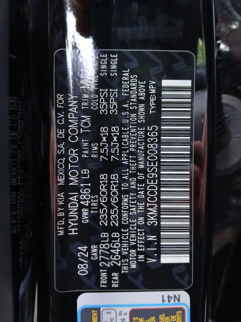Used 2025 Black Hyundai SEL Convenience image 38