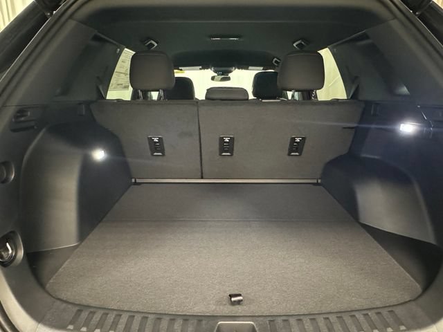 2027 Chevrolet Equinox LT - Photo 29
