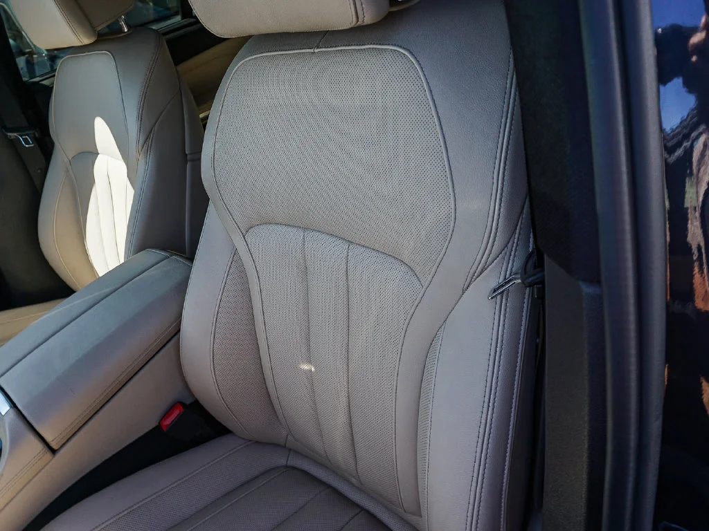 Used 2021 Gray BMW xDrive40i image 21