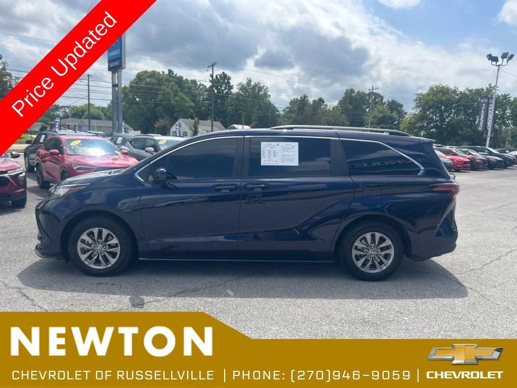 Used 2022 Gray Toyota LE image 39