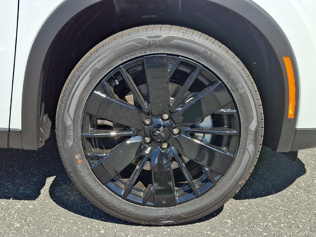 New 2026 White Mitsubishi LE 1.5T S-AWC image 5