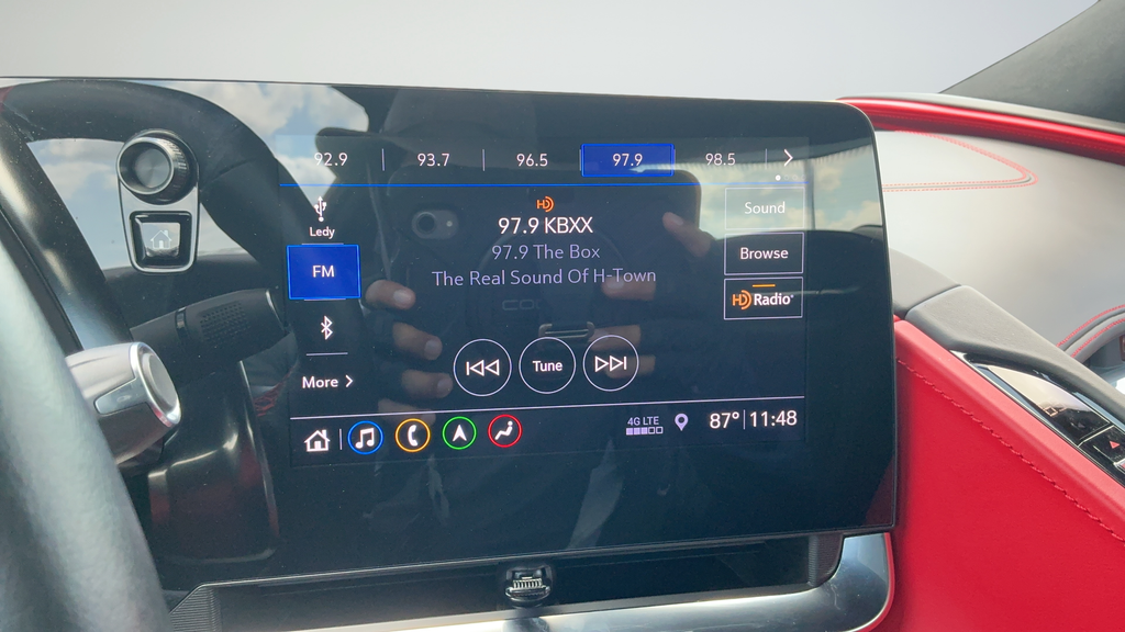 Used 2020 Red Chevrolet Stingray image 7