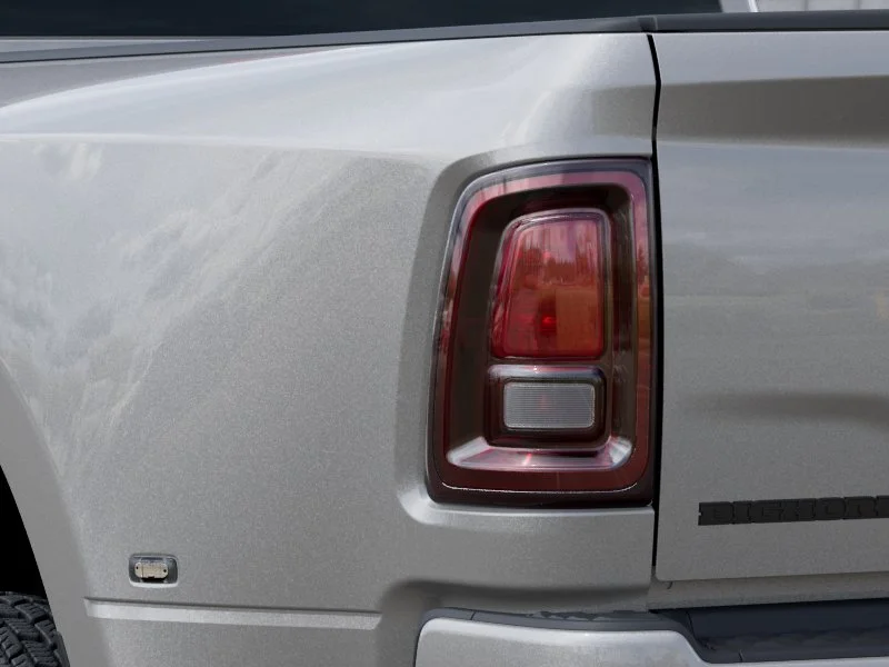 New 2027 Silver-Zynith Exterior Paint RAM Big Horn image 5