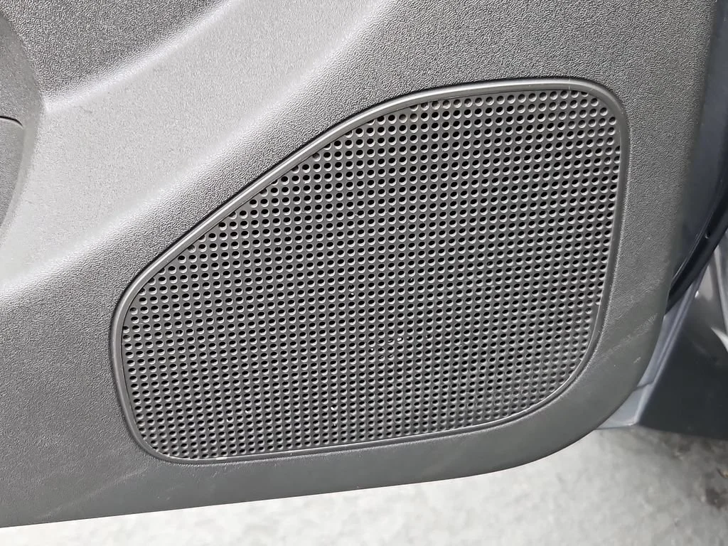 Used 2018 Gray Nissan PRO-4X image 12
