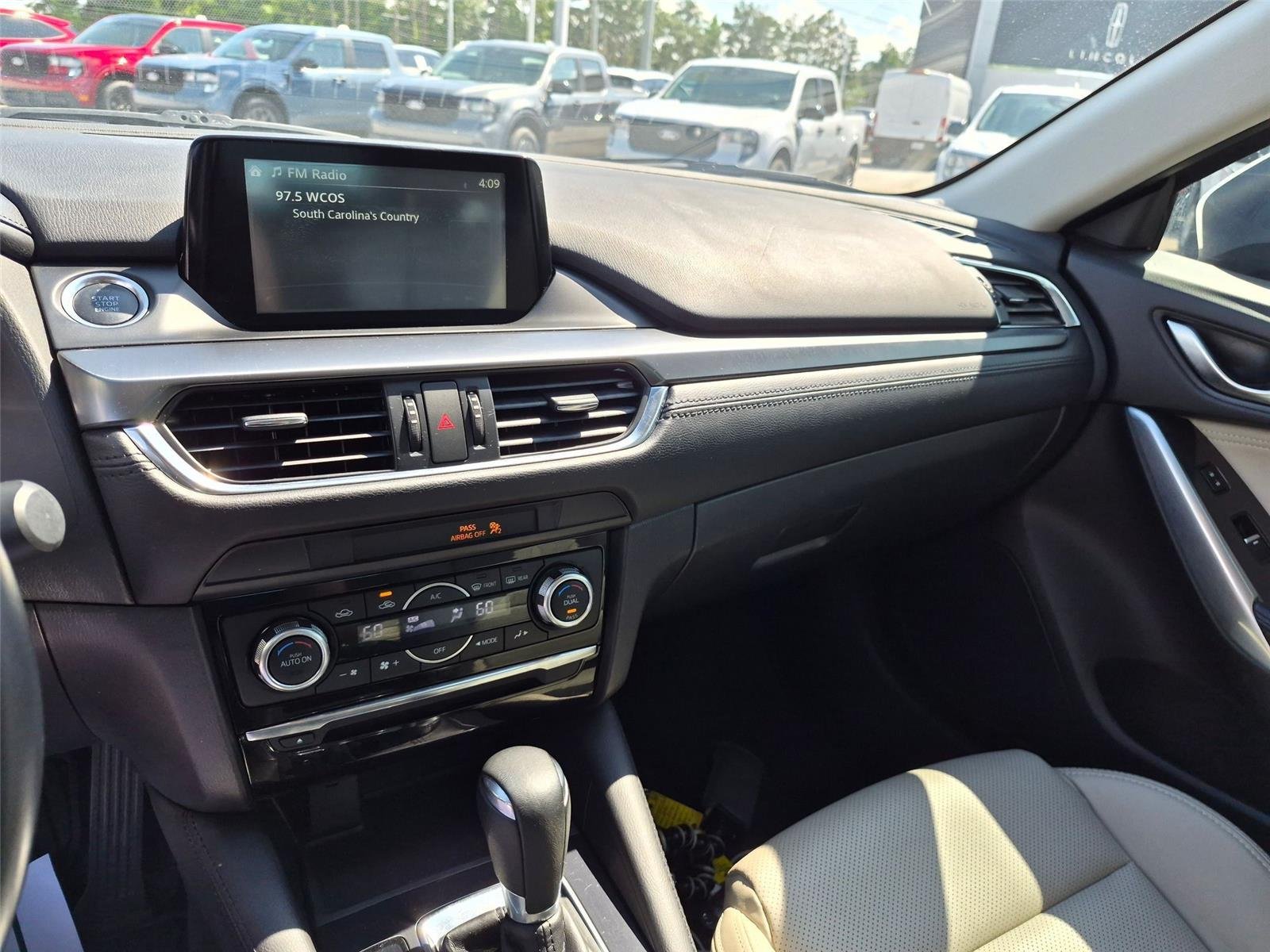 Used 2016 Snowflake White Pearl Mica Mazda i Touring image 19