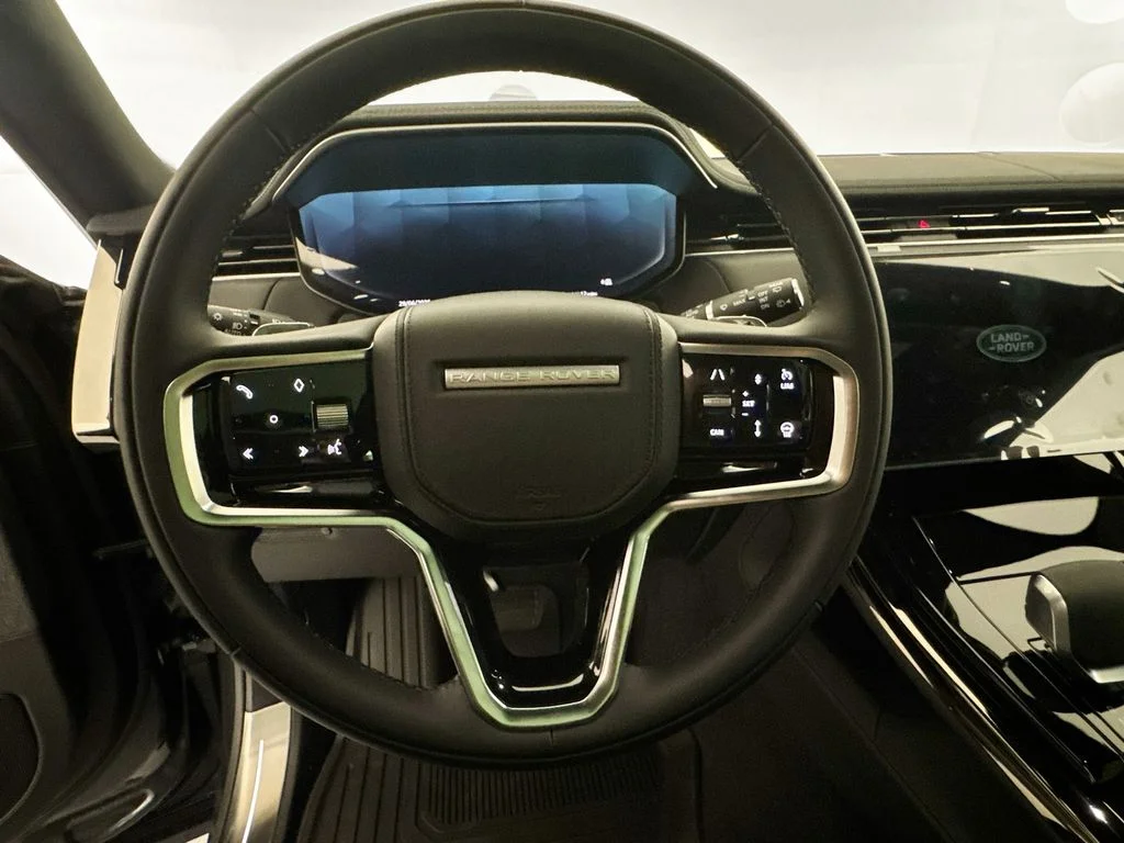 New 2026 Carpathian Grey Land Rover SE image 11