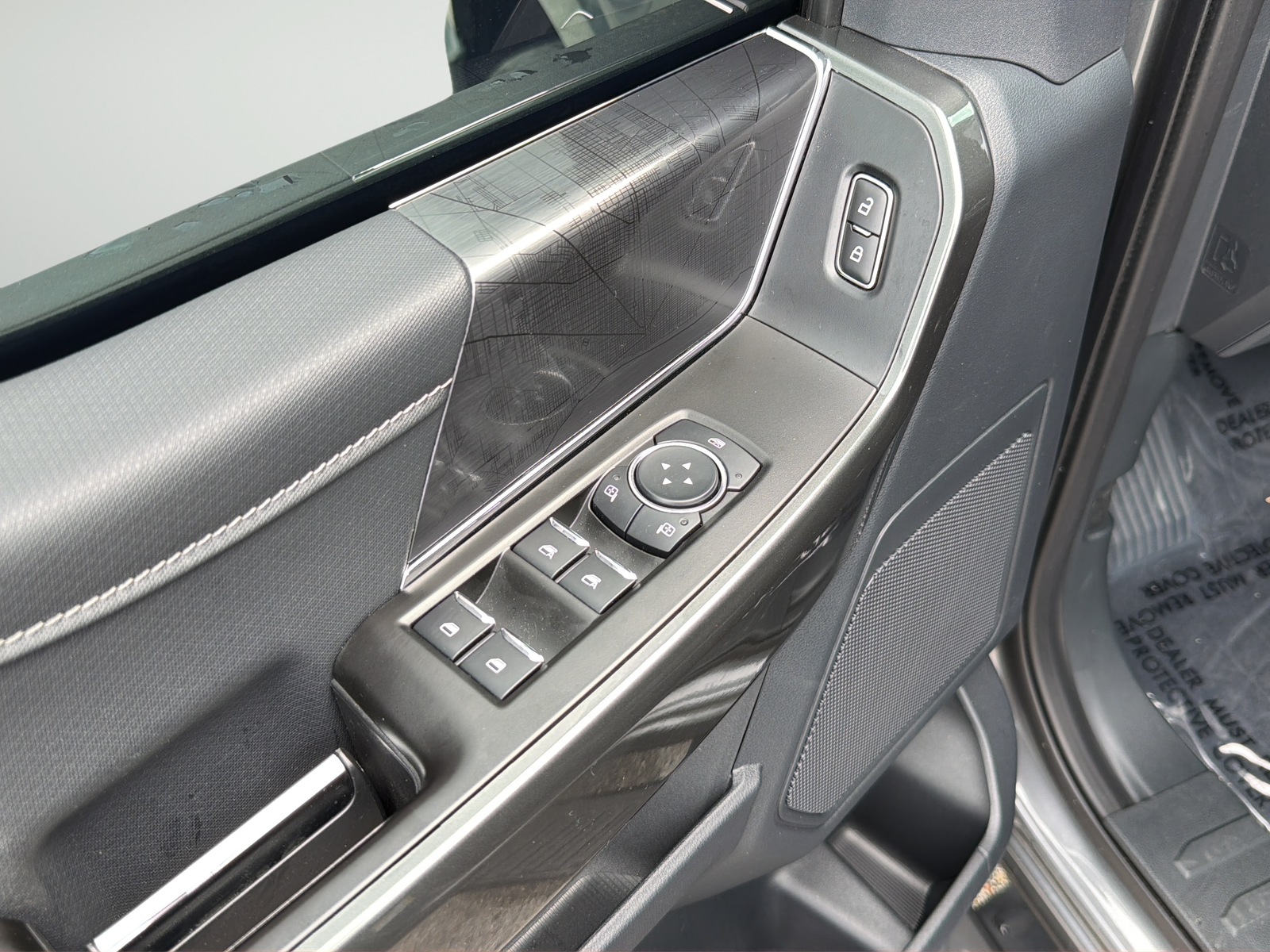 Used 2023 Gray Metallic Ford XLT image 29