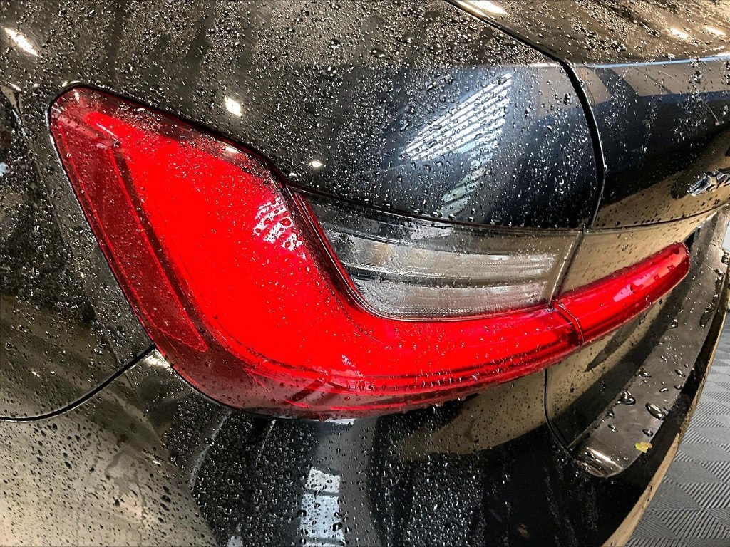 Used 2019 Black BMW 330i xDrive image 34