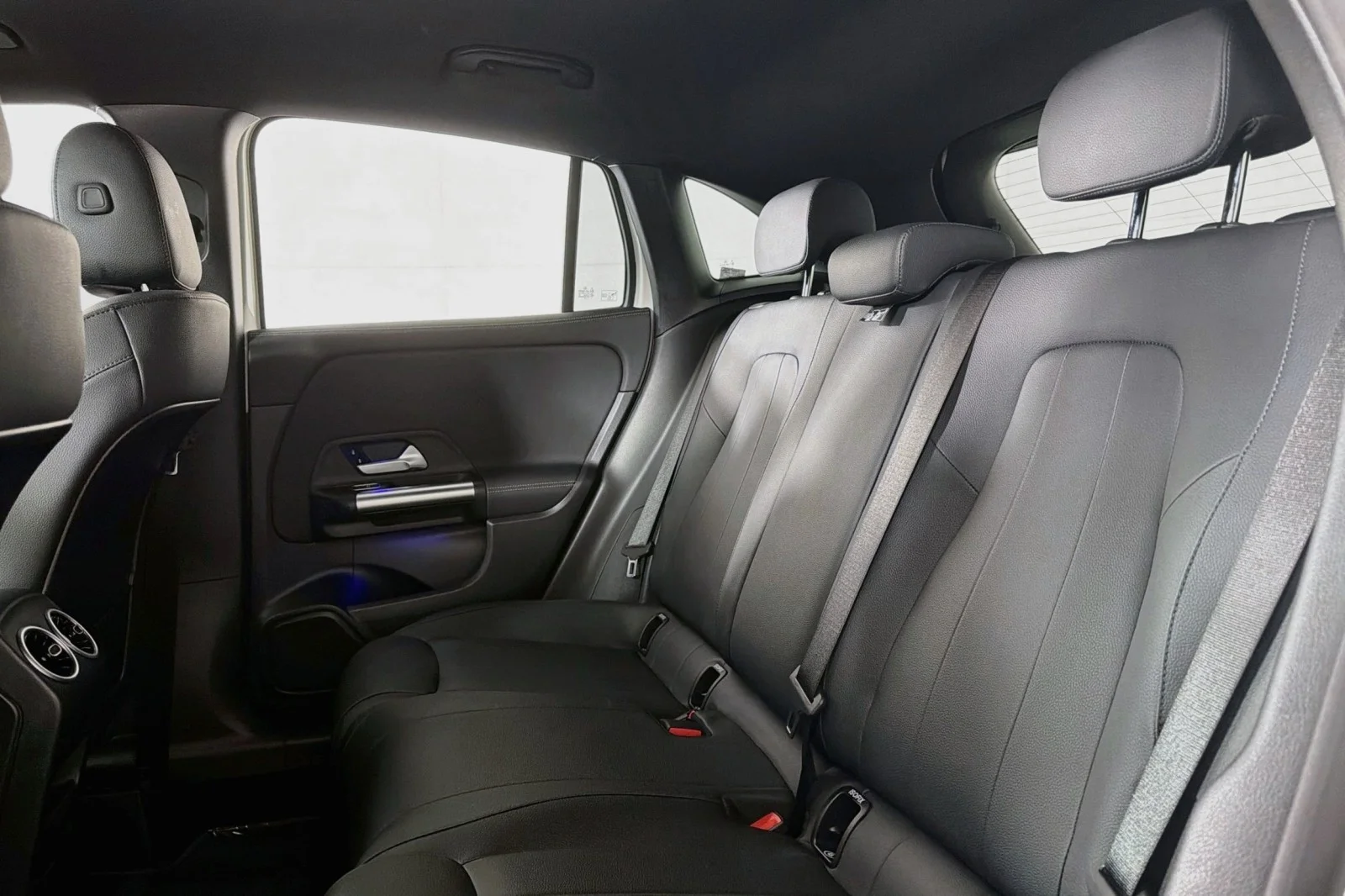Used 2023 Polar White Mercedes-Benz 250 image 8