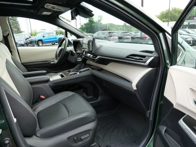 Used 2025 Cypress Toyota Platinum image 8