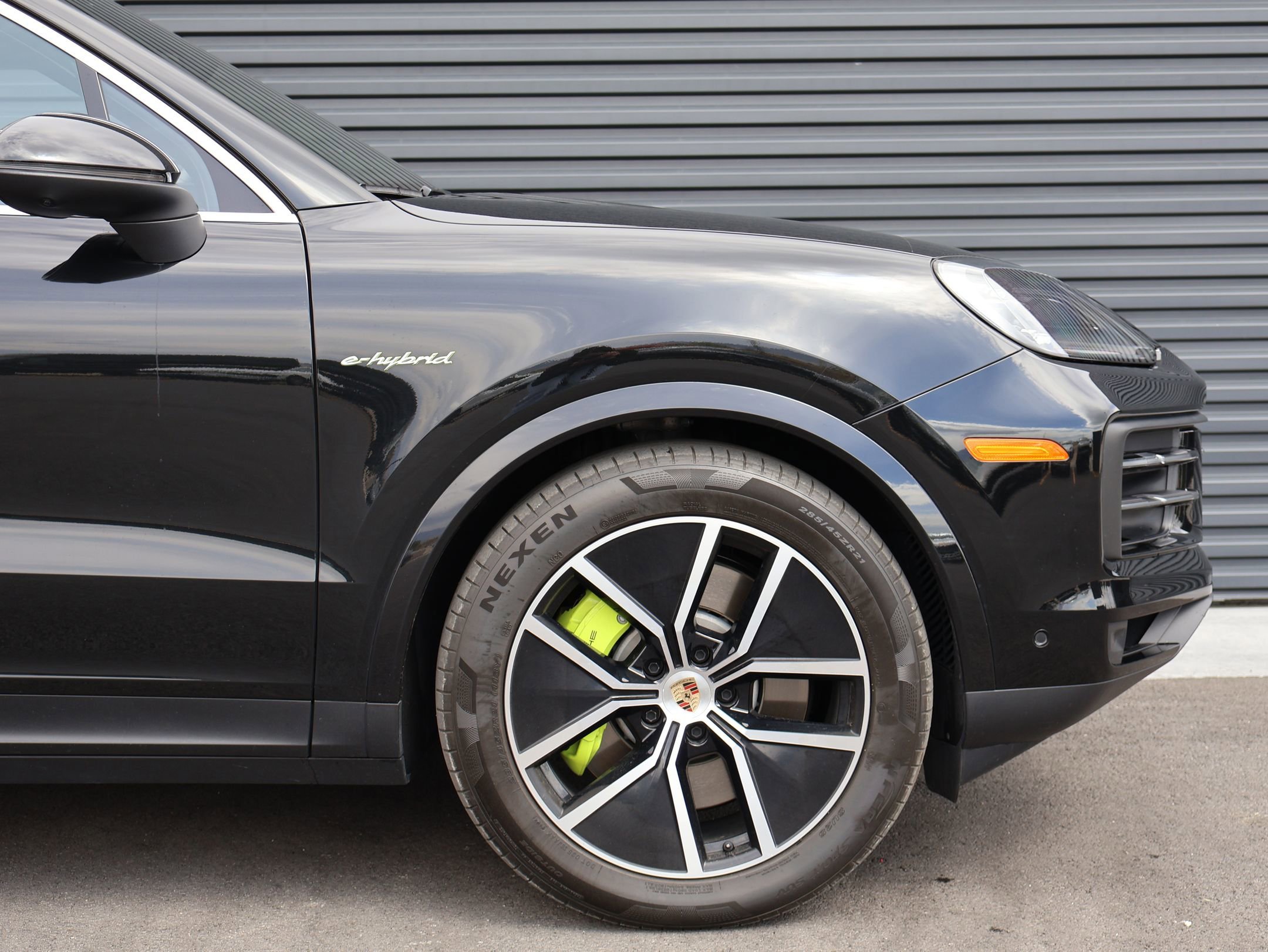 Certified Used 2025 Chromite Black Metallic Porsche E-Hybrid image 12