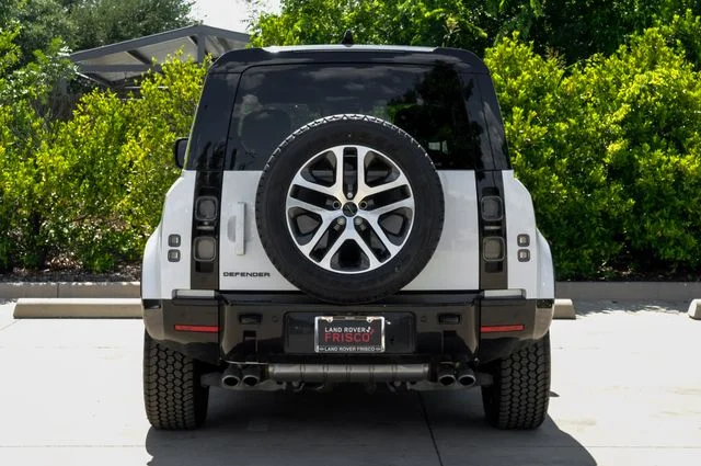 2025 Land Rover Defender V8 - Photo 12