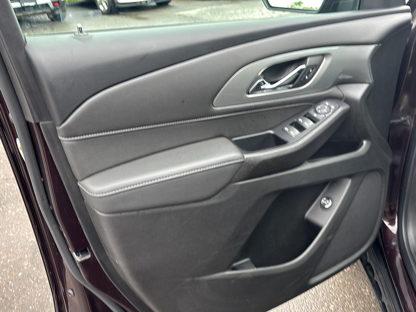 Used 2023 Black Cherry Metallic Chevrolet LT Cloth image 21