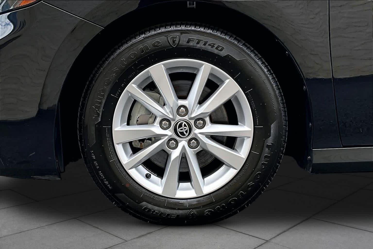 Used 2025 Midnight Black Metallic Toyota LE image 21