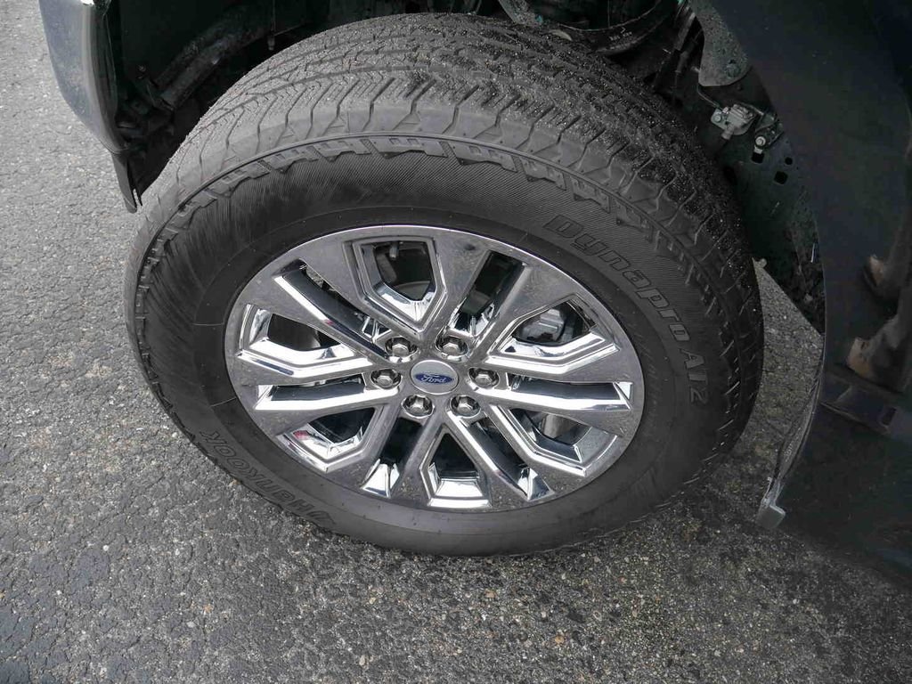 Used 2024 Black Ford Lariat image 16