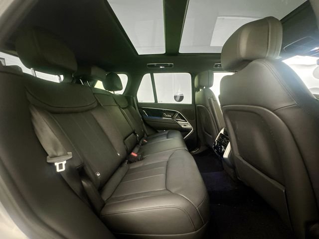 Used 2023 Silver Land Rover SE image 27