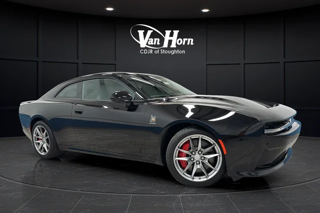 Used 2025 Diamond Black Dodge R/T Scat Pack image 1