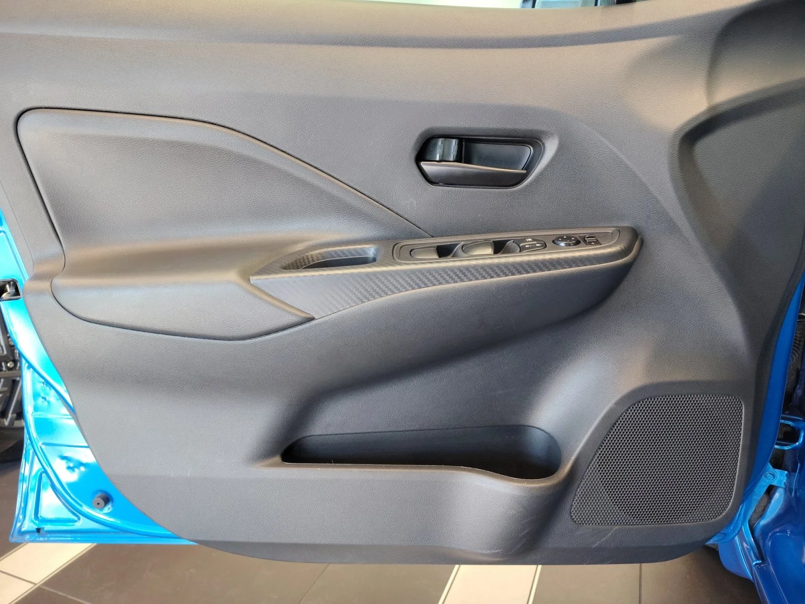 Used 2024 Electric Blue Metallic Nissan S image 24