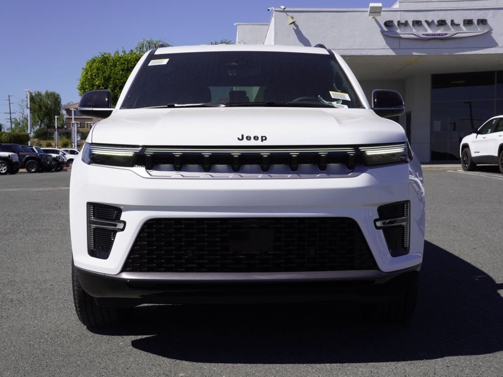 New 2026 Bright White Clear-Coat Exterior Paint Jeep  image 8