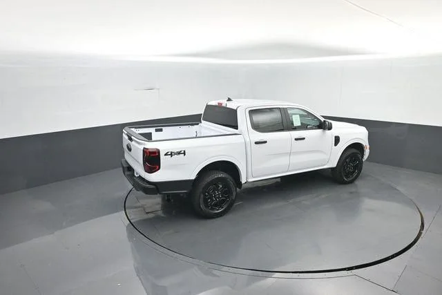 New 2026 Oxford White Ford XLT image 32