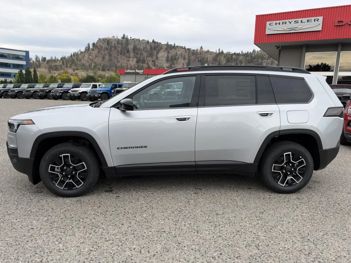 New 2026 Silver Jeep Base image 3