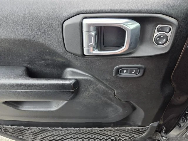 Used 2022 Gray Jeep Sport image 36