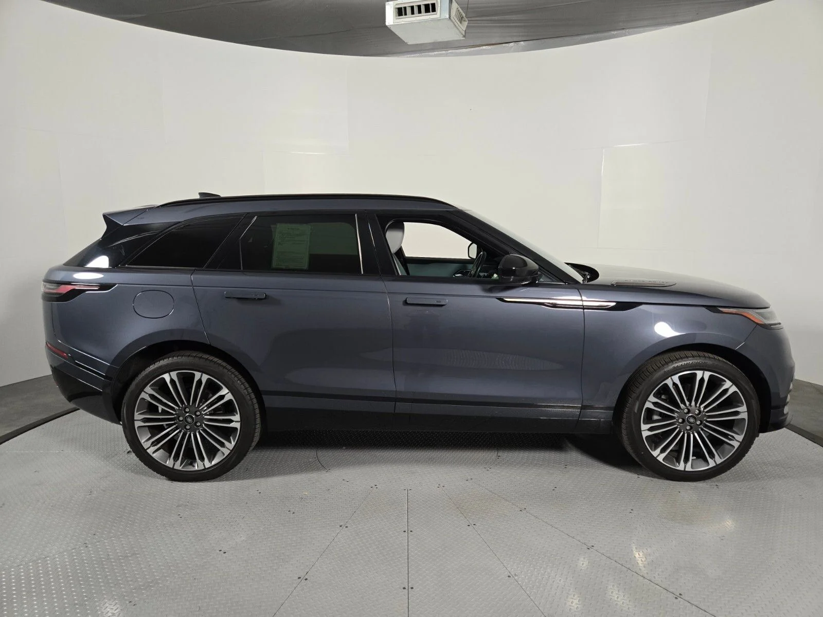 2024 Land Rover Range Rover Velar Dynamic SE - Photo 6