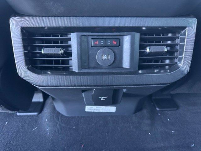 New 2027 Carbonized Gray Metallic Ford F-250® Platinum® image 19