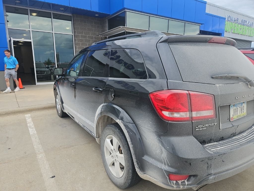 Used 2012 Black Dodge SXT image 4