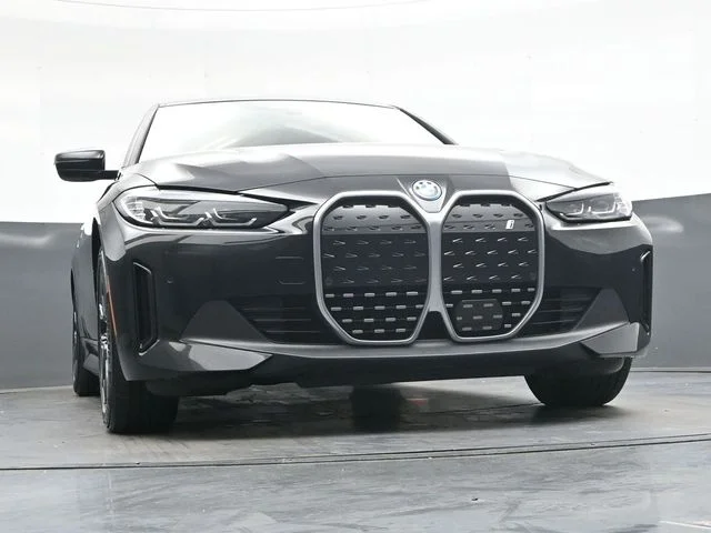 Used 2023 Black BMW eDrive35 image 43