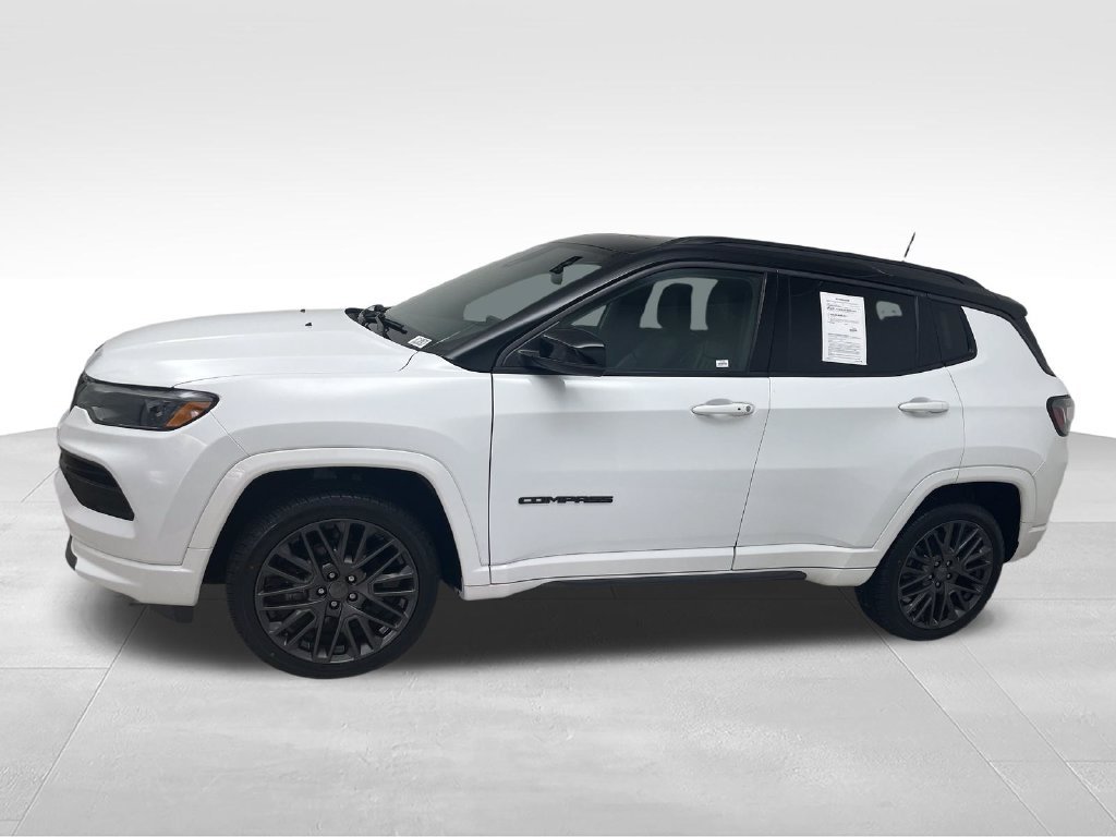 Used 2022 White Jeep High Altitude image 2