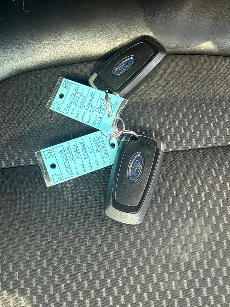 Used 2023  Ford ST-Line image 39