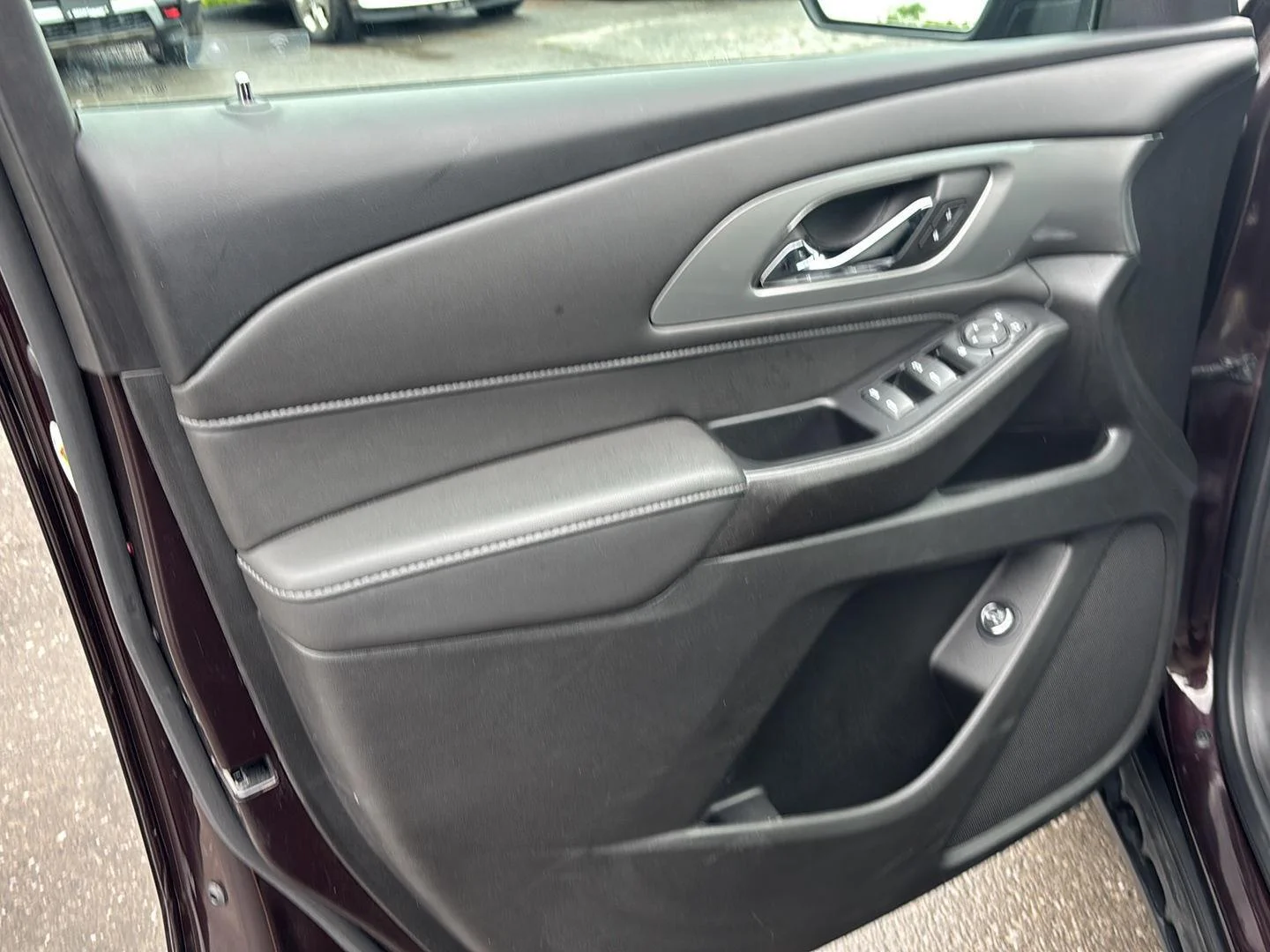 Used 2023 Black Cherry Metallic Chevrolet LT Cloth image 21