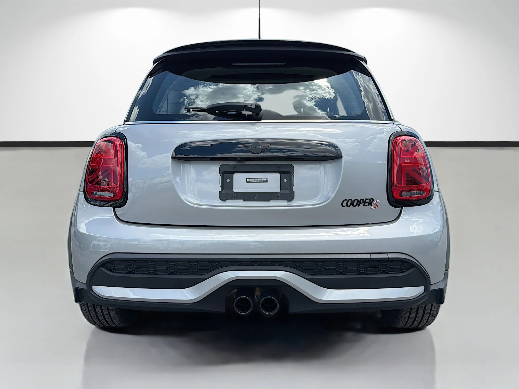 Used 2024 Silver MINI Cooper S image 4